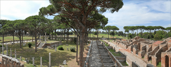 Piazza del mercato di Ostia Antica